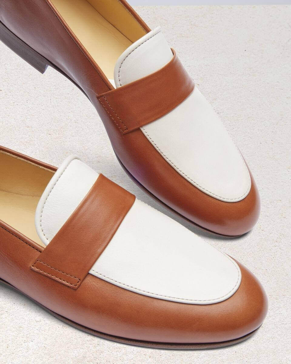 Escarpins Femme Joey Marron Clair Daim Avec Fleur En Cuir - Taille 9 US - Occasion Comme Neuf